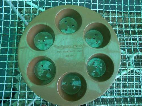 SALE!!!! Vintage Microwave cupcake maker